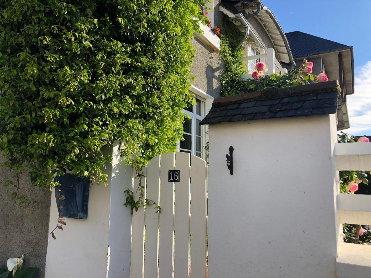 Les Hortensias Espoey Exterior photo